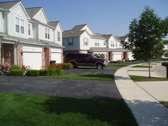 Image: Residential Driveways With Coal-Tar-Based Sealcoat